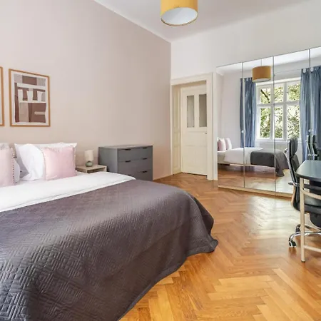 Blueground New Town View Nr Vltava River Prg-125 Apartmán *